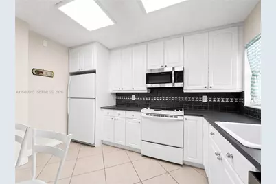 1817 S Ocean Dr #620, Hallandale Beach, FL 33009 - Photo 11
