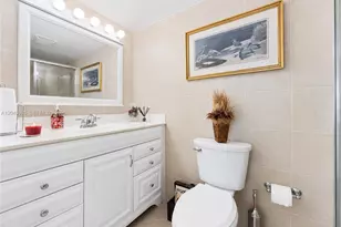 1817 S Ocean Dr, Hallandale Beach, FL 33009 - Photo 17