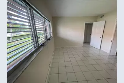 1450 Atlantic Shores Blvd #109, Hallandale Beach, FL 33009 - Photo 17