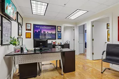 1110 Brickell Ave #512, Miami, FL 33131 - Photo 7