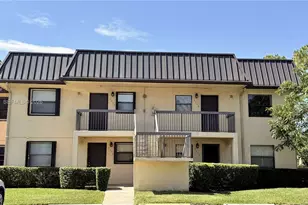 9262 NW 1st St, Pembroke Pines, FL 33024 - Photo 1