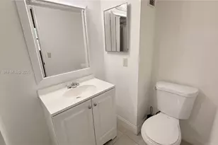 9262 NW 1st St, Pembroke Pines, FL 33024 - Photo 11