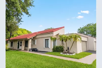 324 Patio Village Ter, Weston, FL 33326 - Photo 1