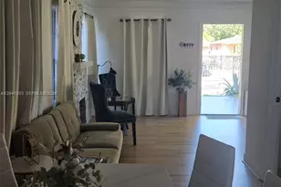 570 NW 97th St, Miami, FL 33150 - Photo 5