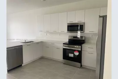 12612 NW 22nd Pl #12612, Miami, FL 33167 - Photo 3