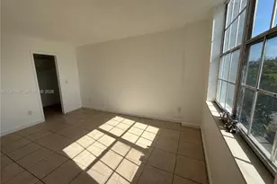 13455 NE 10th Ave, North Miami, FL 33161 - Photo 9