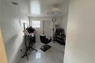 2300 SW 43rd Ave, Fort Lauderdale, FL 33317 - Photo 21