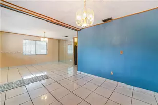 11941 SW 4th St, Miami, FL 33184 - Photo 7
