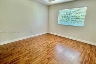 5770 NW 113th Pl, Doral, FL 33178 - Photo 11