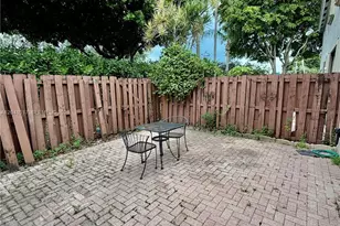 5770 NW 113th Pl, Doral, FL 33178 - Photo 15