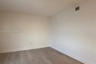 131 NW 77th St, Miami, FL 33150 - Photo 11