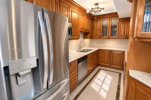 9801 Collins Ave, Bal Harbour, FL 33154 - Photo 15