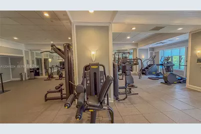 9801 Collins Ave #3U, Bal Harbour, FL 33154 - Photo 27
