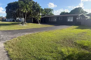 27280 SW 166th Ave, Homestead, FL 33031 - Photo 1