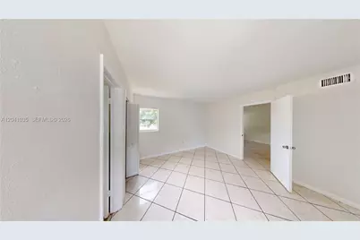 6811 SW 16th St, Miami, FL 33155 - Photo 5