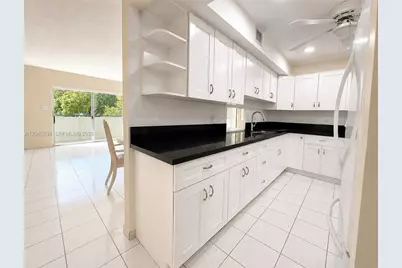 8024 Tatum Waterway Dr #2B, Miami Beach, FL 33141 - Photo 7
