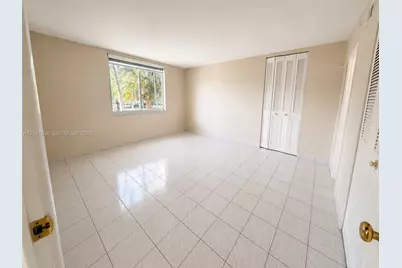 8024 Tatum Waterway Dr #2B, Miami Beach, FL 33141 - Photo 13