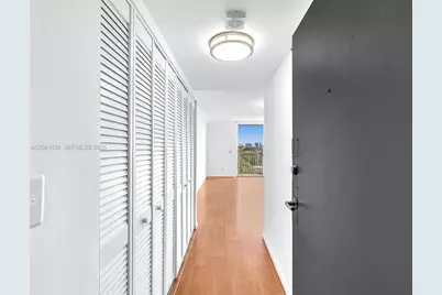 2020 NE 135th St #601, North Miami, FL 33181 - Photo 5