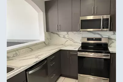 8936 W Flagler St #204, Miami, FL 33174 - Photo 23
