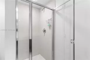 495 Brickell Ave, Miami, FL 33131 - Photo 55