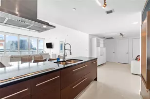 495 Brickell Ave, Miami, FL 33131 - Photo 19