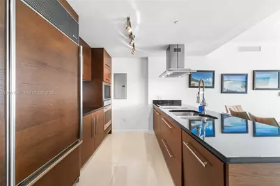495 Brickell Ave #BAY807, Miami, FL 33131 - Photo 17