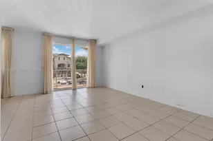 8826 W Flagler St, Miami, FL 33174 - Photo 7