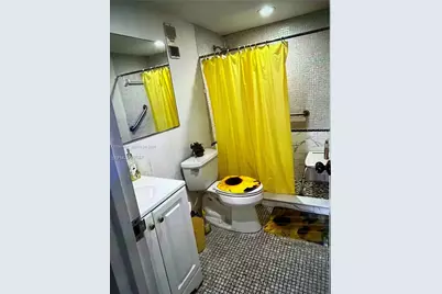 1825 W 44th Pl #707, Hialeah, FL 33012 - Photo 7