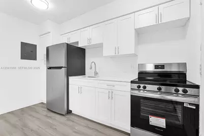 13210 Memorial Hwy #204, North Miami, FL 33161 - Photo 9