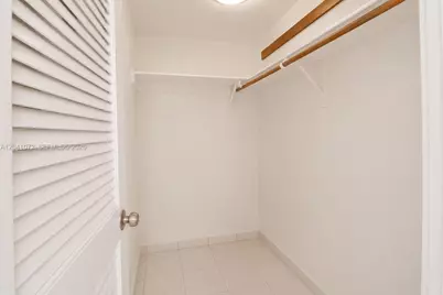 1975 W 44th Pl #310, Hialeah, FL 33012 - Photo 7