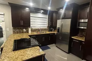 1610 SW 120th Ave, Pembroke Pines, FL 33025 - Photo 9