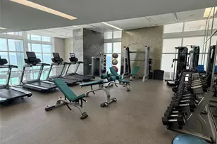 18201 E Collins Ave, Sunny Isles Beach, FL 33160 - Photo 25