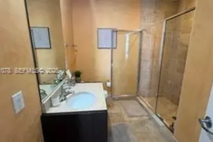 18201 E Collins Ave, Sunny Isles Beach, FL 33160 - Photo 19
