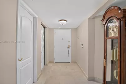 5757 Collins Ave #405, Miami Beach, FL 33140 - Photo 17