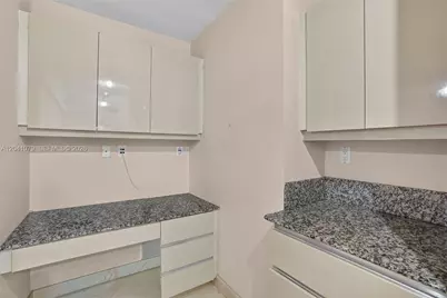 5757 Collins Ave #405, Miami Beach, FL 33140 - Photo 15