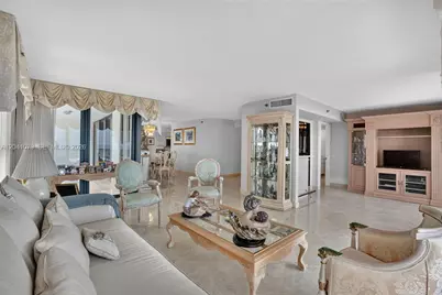 5757 Collins Ave #405, Miami Beach, FL 33140 - Photo 7