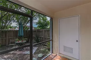 2513 San Remo Cir, Homestead, FL 33035 - Photo 11