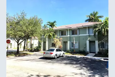 183 Hidden Ct Rd #F-33, Hollywood, FL 33023 - Photo 1