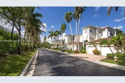 3165 NE 184th St #6301, Aventura, FL 33160 - Photo 41