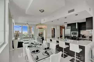 900 Biscayne Blvd, Miami, FL 33132 - Photo 13