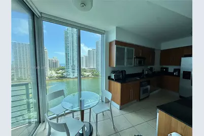 325 S Biscayne Blvd #1523, Miami, FL 33131 - Photo 17