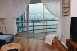 325 S Biscayne Blvd, Miami, FL 33131 - Photo 11