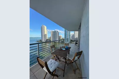 325 S Biscayne Blvd #1523, Miami, FL 33131 - Photo 3