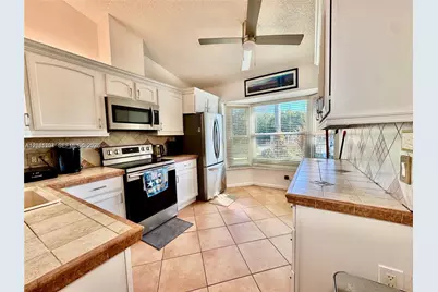 11078 SE Sea Pines Cir, Hobe Sound, FL 33455 - Photo 5