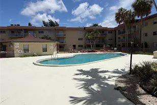 7505 SW 82nd St, Miami, FL 33143 - Photo 13