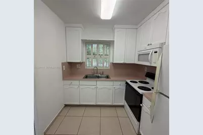 7505 SW 82nd St #206, Miami, FL 33143 - Photo 9