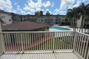 7505 SW 82nd St, Miami, FL 33143 - Photo 11