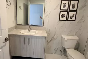10950 NW 82nd St, Doral, FL 33178 - Photo 11