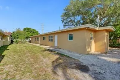 429 NW 9th Ave #3, Fort Lauderdale, FL 33311 - Photo 17