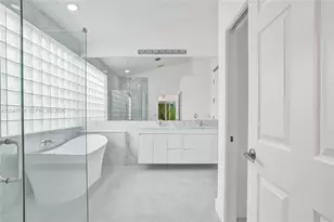6931 NW 34th St, Margate, FL 33063 - Photo 25